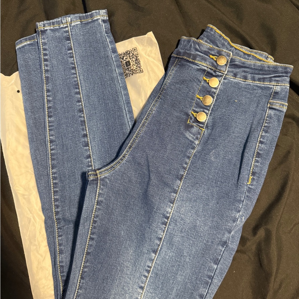 Flamingo Urban High Rise Blue Jeans with Gold Accents